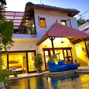 dream-villa-carissa-seminyak-centre.ubudhotelsnow.com/