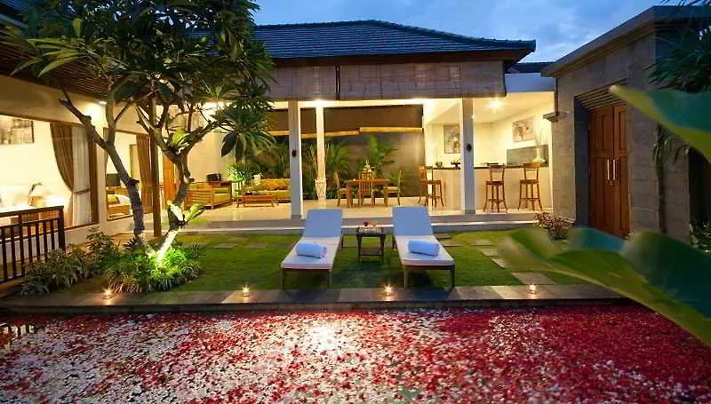 Sandi Agung Villa Seminyak